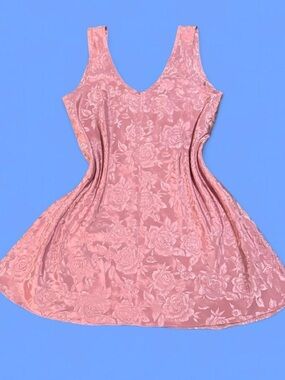 Sleeveless Pink Floral Jacquard Dress